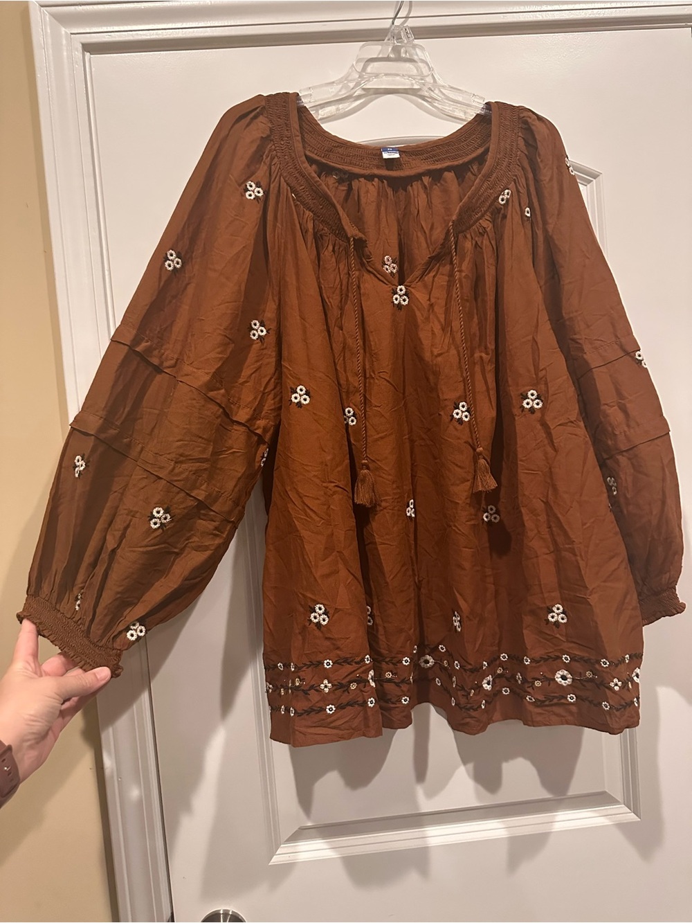 Old Navy Rust Brown Embroidered Peasant Top